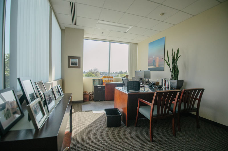 Fresno Central Valley Attorneys Interior Meeting Office 5